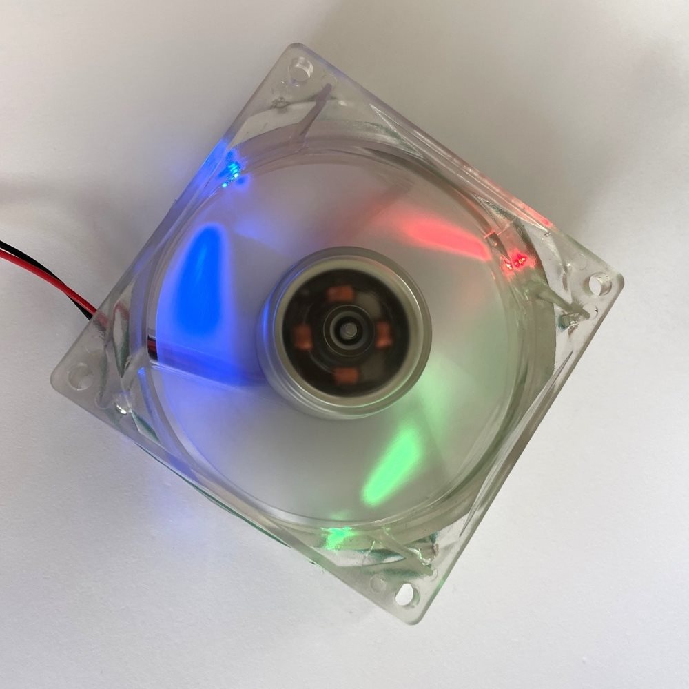 EUROCASE ventilátor 80mm, 12V/0,14A, prosvětlený RGB (molex)