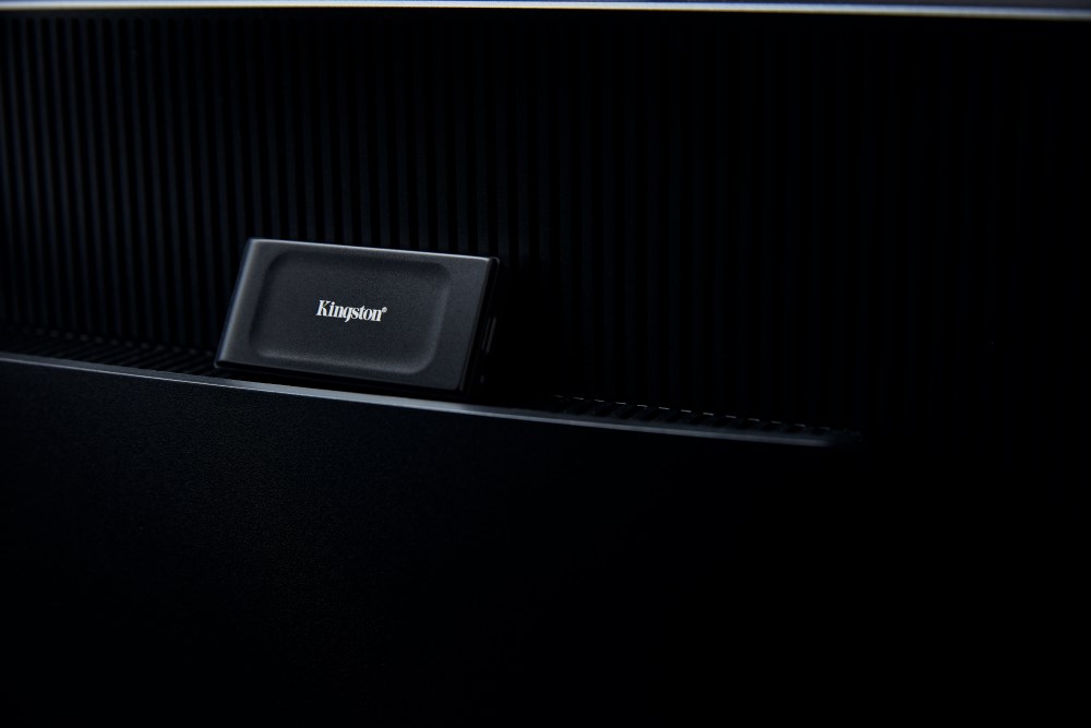 Kingston Externí SSD 1TB XS1000, USB 3.2, černá