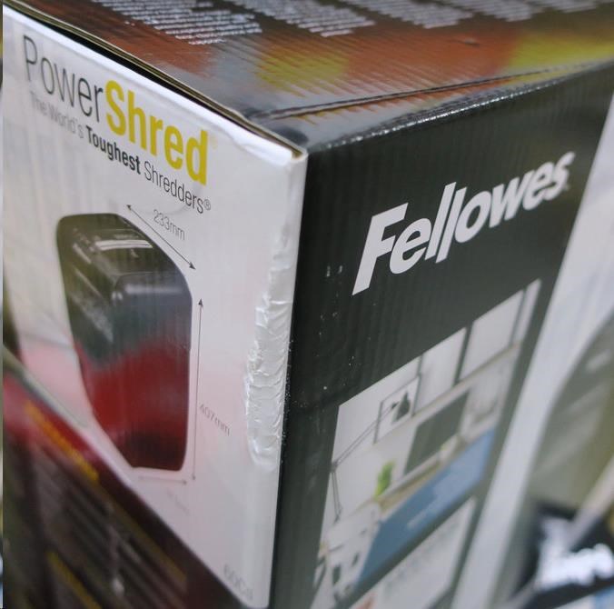 BAZAR - Skartovač Fellowes 60 Cs - POŠKOZENÝ OBAL