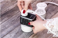 VERBATIM Universal Travel Adapter UTA-04 Cestovni adapter